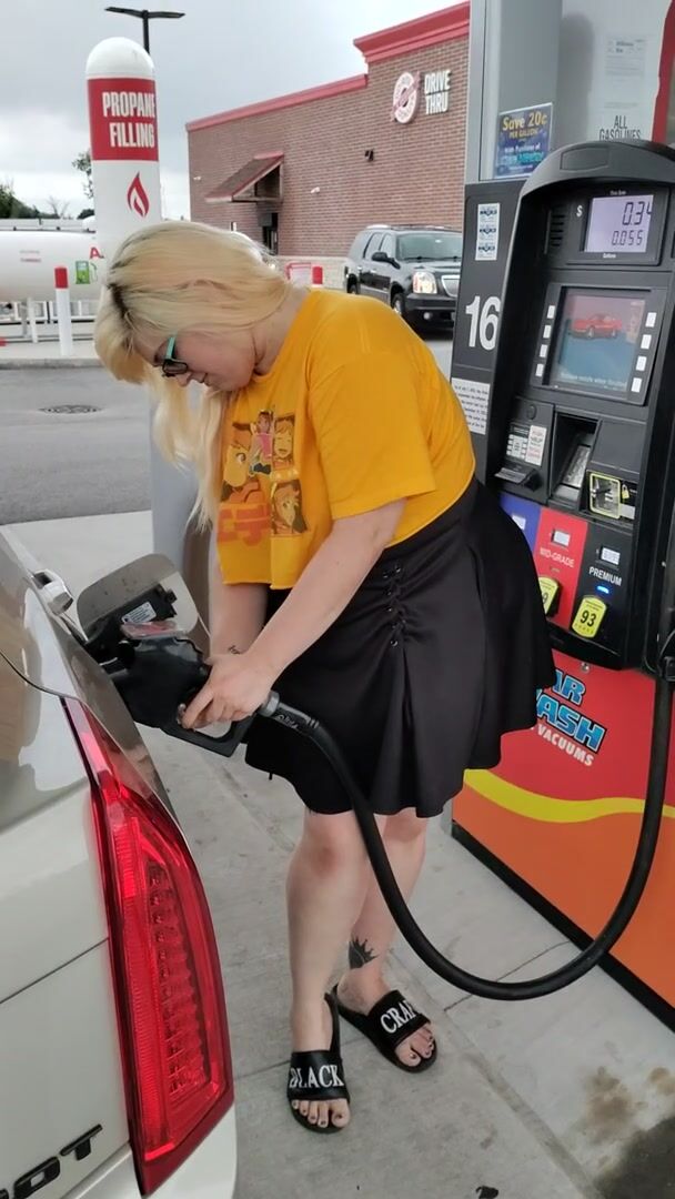 Chubby Showing Off My Chubby Body At The Gas Station Porn HD