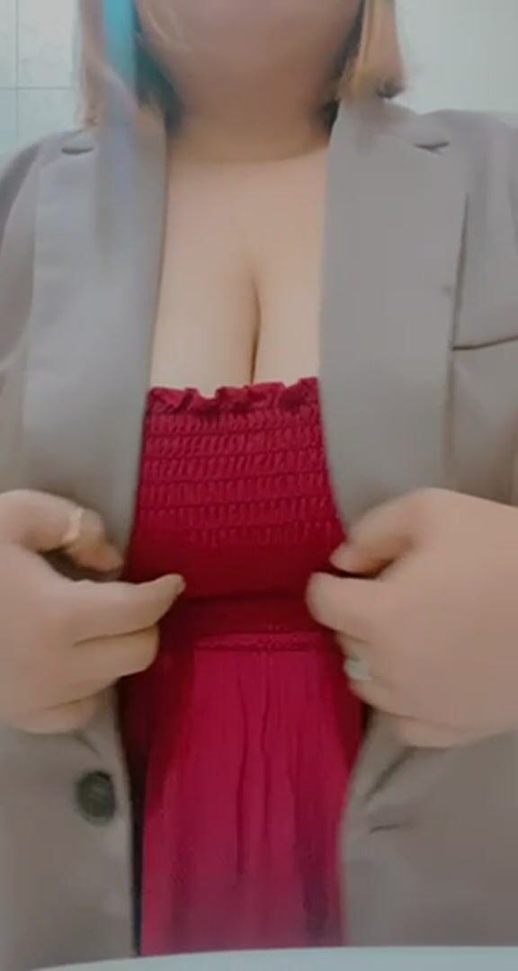 No Bra Day at the office should be a thing. ????