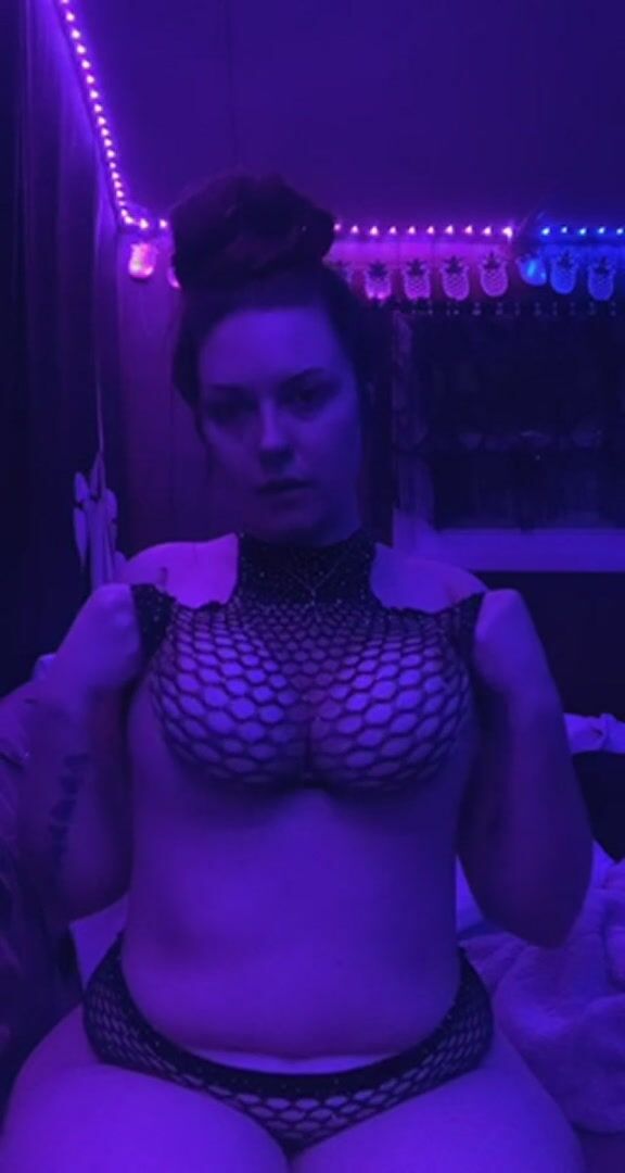 I’m a Big girl with Big boobs
