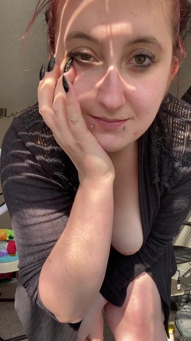 Be honest, if you were here right now, would you sneak in a quick one and fuck me?