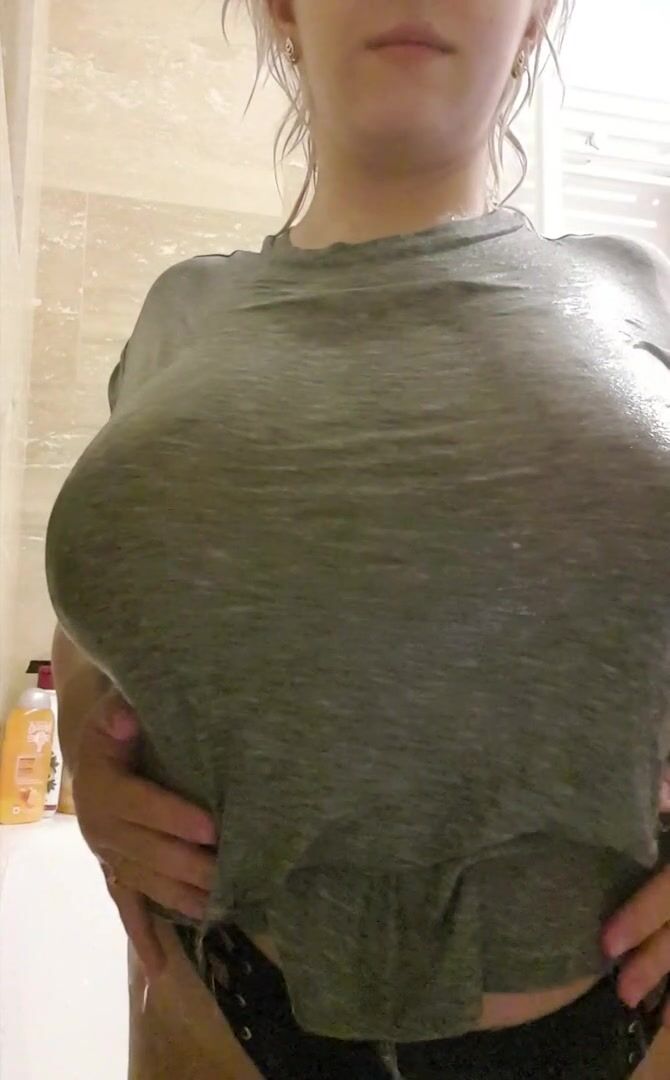 As requested ,a better tittydrop ! ♥️ What do you think about this one ?