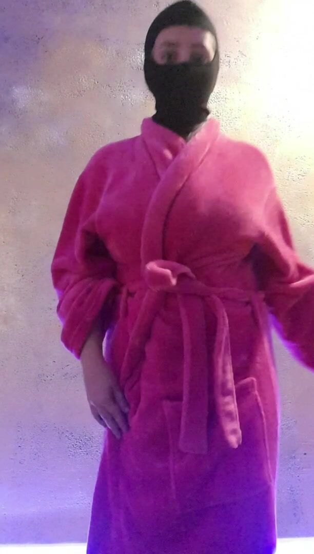 Rate my reveal from 1 to 10 !