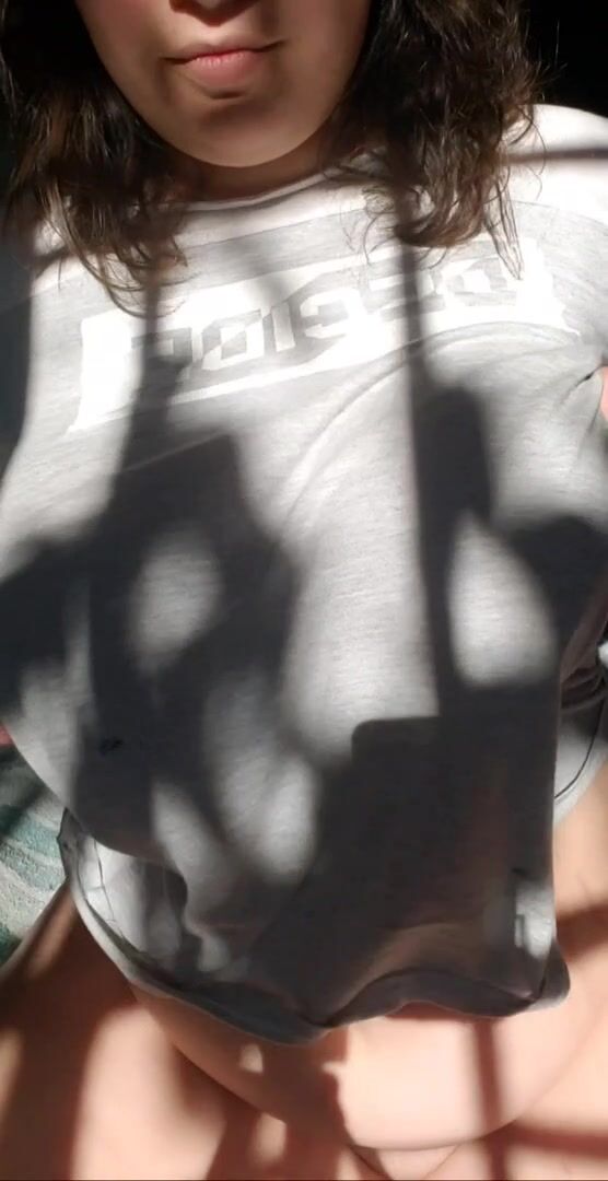 Your daily dose of big tits!!