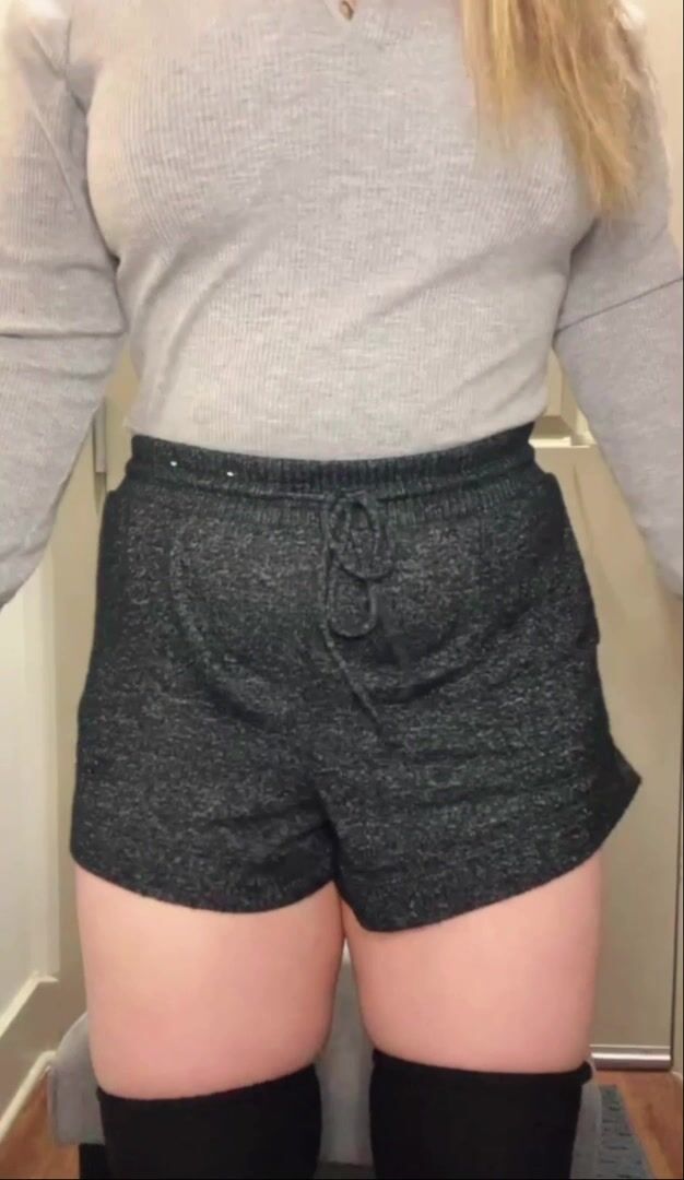 I look way thicker when i'm naked...should i give up clothes altogether?