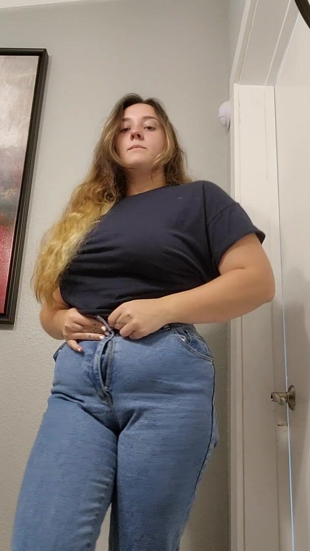 I think the new front desk girl wants something