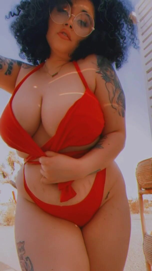 Cum on in,the water’s fine ❤️‍♥️♥️