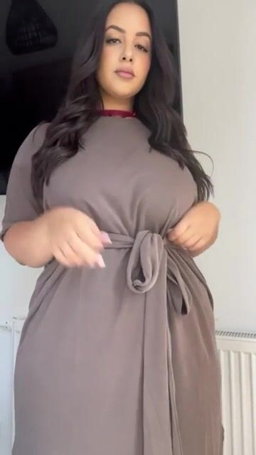 This is what I’d secretly be wearing under my clothes on our 1st date