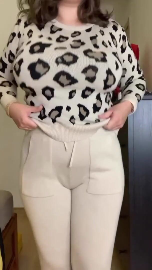 I feel like this sweater makes my tits even bouncier :P