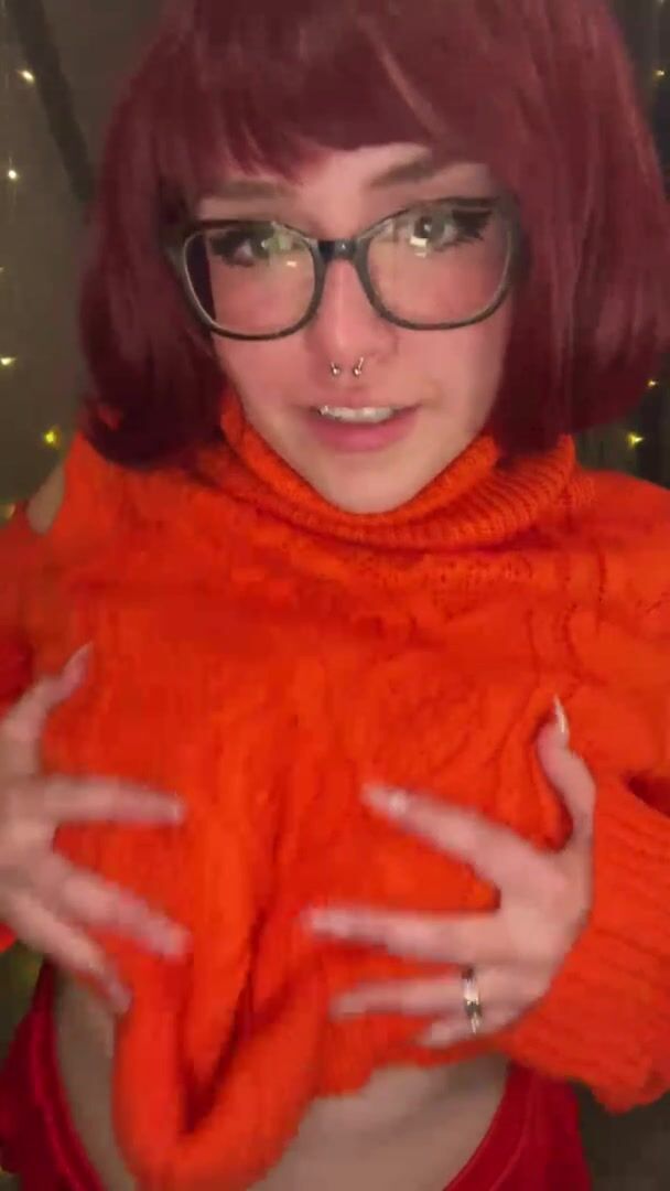 Ever wondered what Velma was hiding under that sweater?