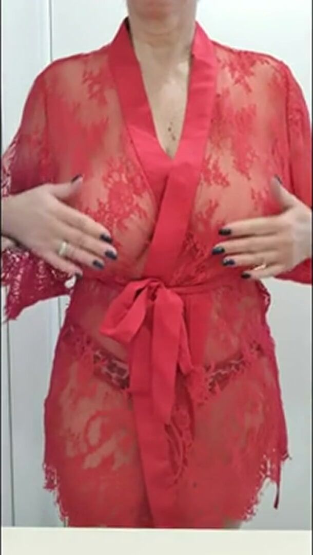 I always feel sexy in red ❤ xx 57yo   ????????