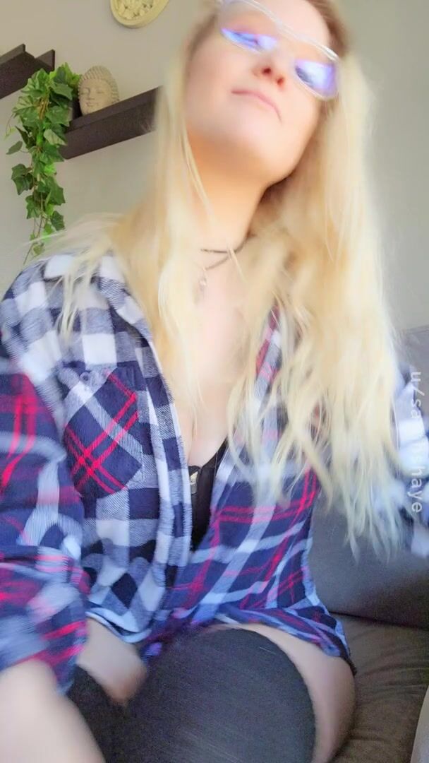 I heard ya'll like tummy so I thought this belonged here,do you like my reveal? :)