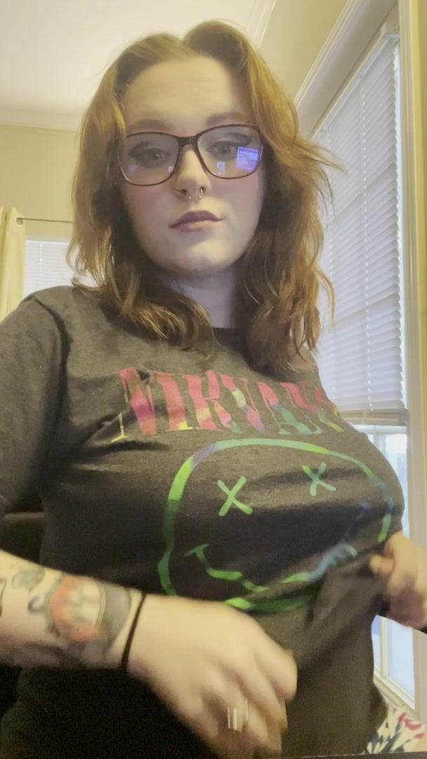 Do you like my mom tits?