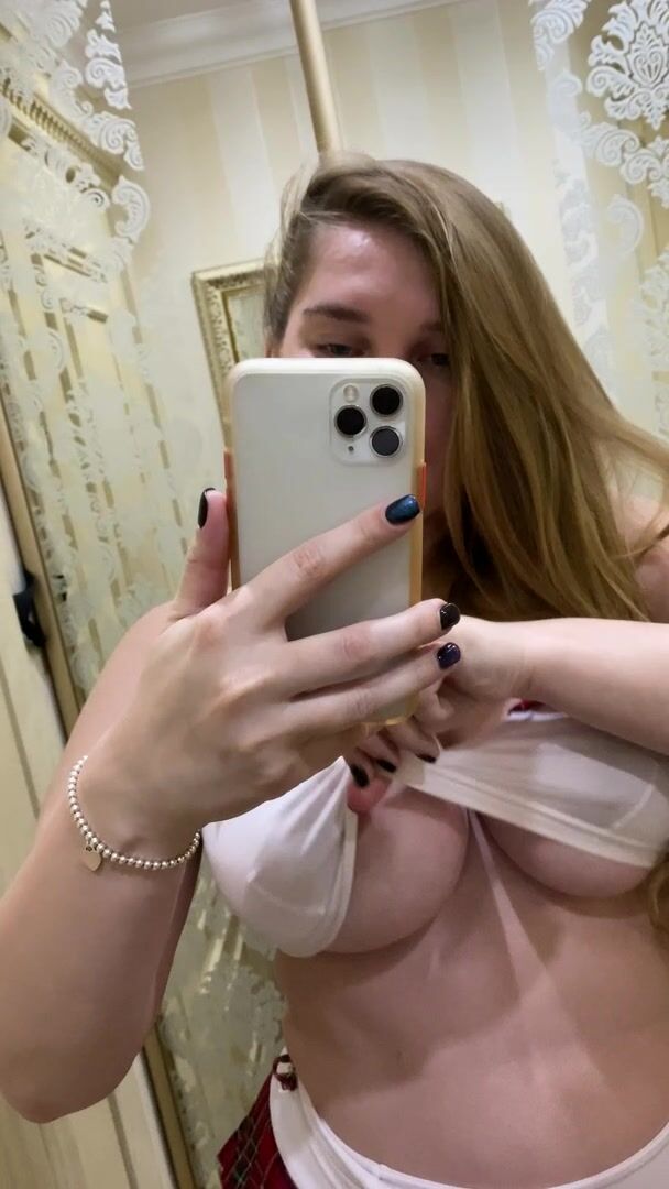 I wanna be your sex toy tonight