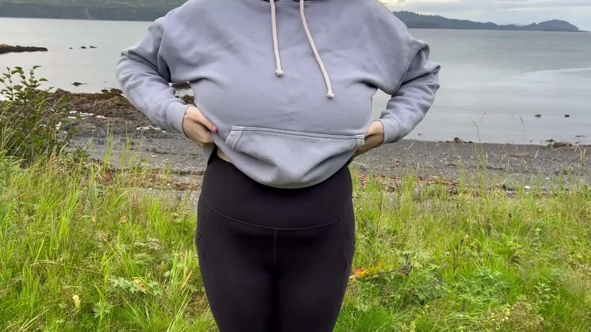 Do y’all like public titties?