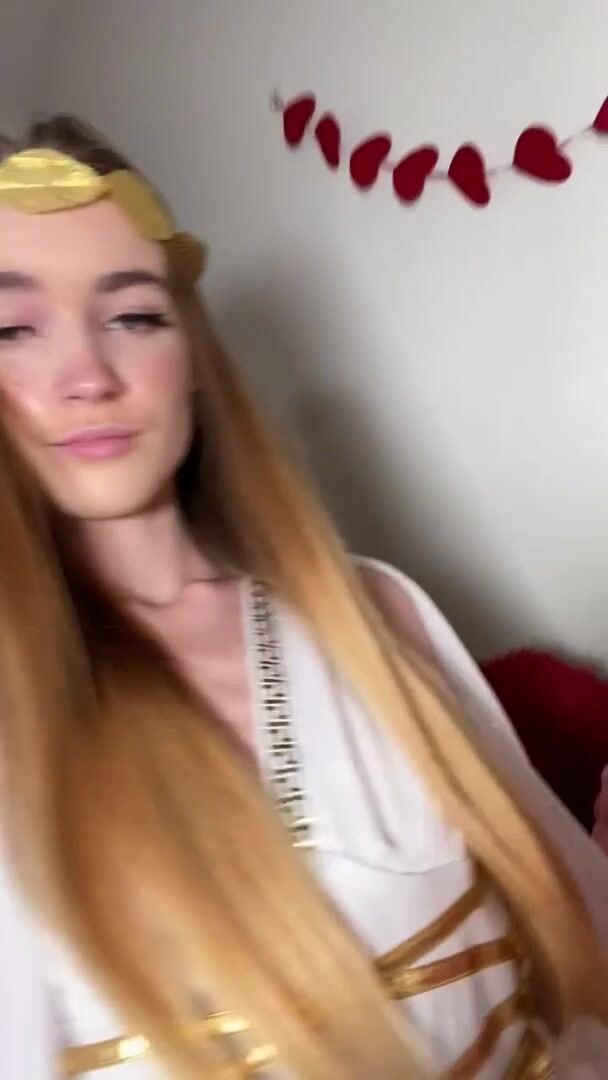 I wanna bounce on your cock please