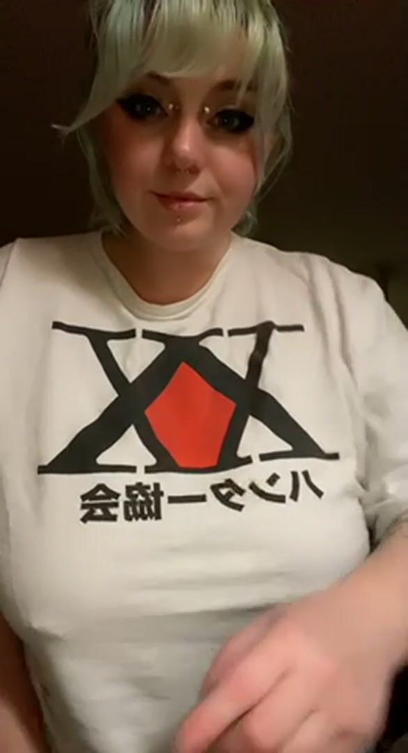 Here’s a late night titty drop for you guys