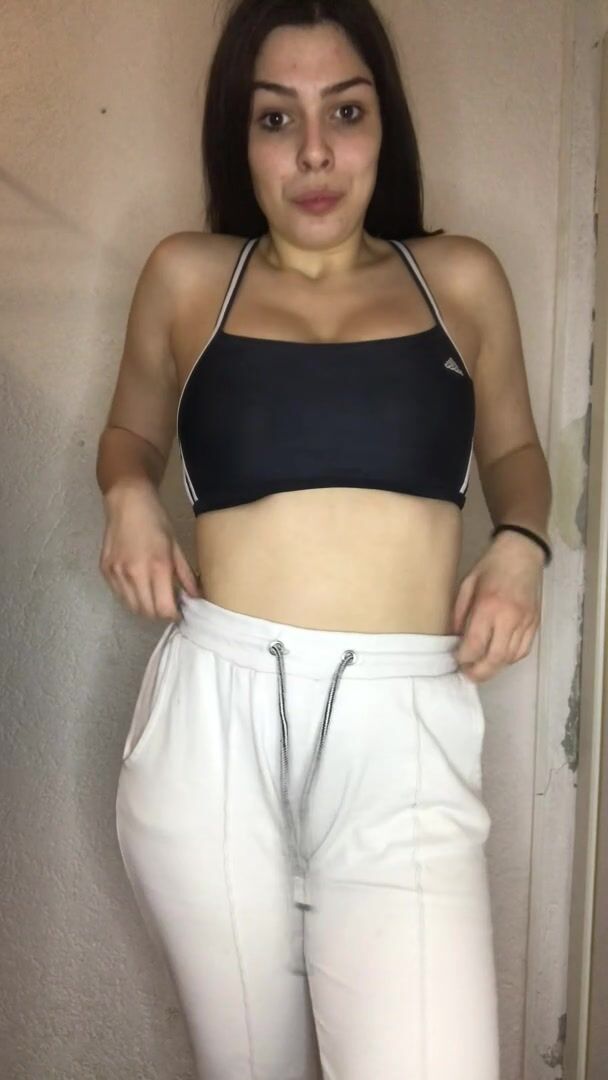 (18)the first 5 who like the video may fuck my tits????