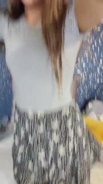 My puffy lips just consume my onesie ????